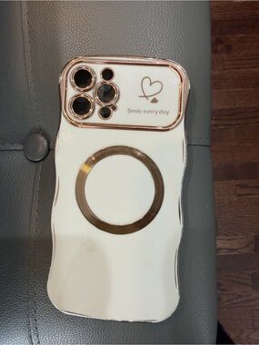 White Phone Case with Rose Gold Accents - "Smile every day"